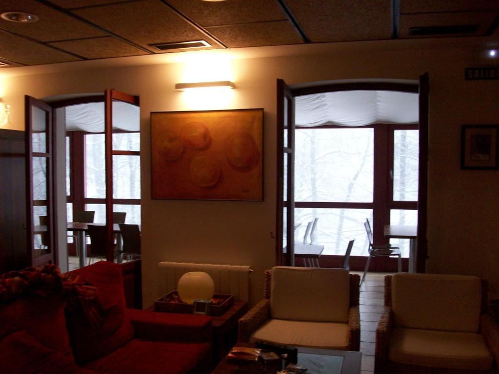 Hostal Rural Arrobi Borda Eugi Exterior foto